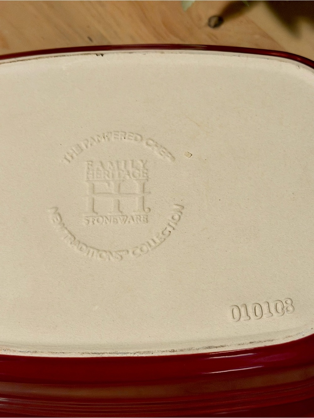 Pampered Chef Deep Covered Baker Cranberry 3.1 Qt Stoneware Dish - Picture 7 of 11